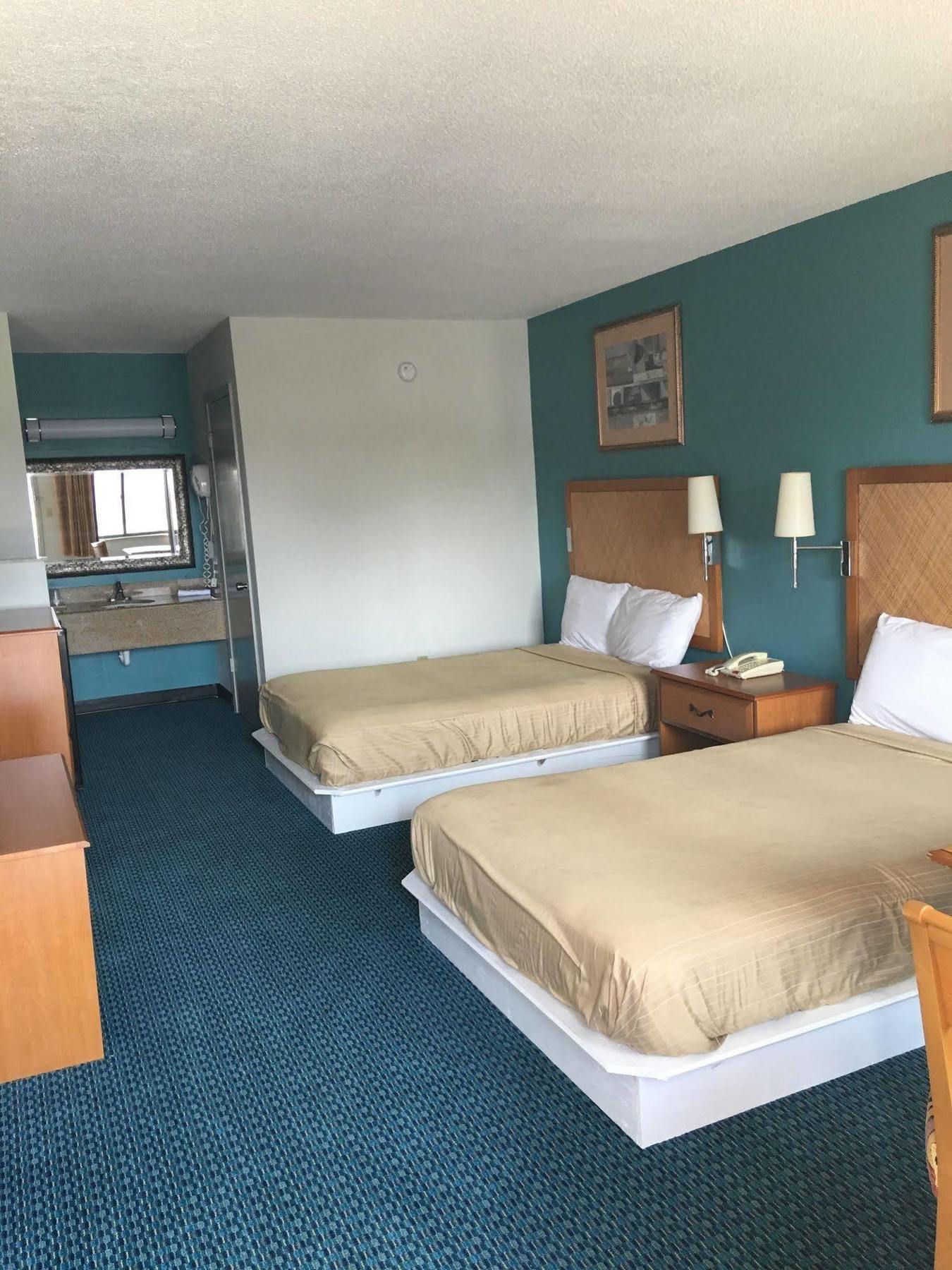 Executive Inn Ferry Pass Εξωτερικό φωτογραφία