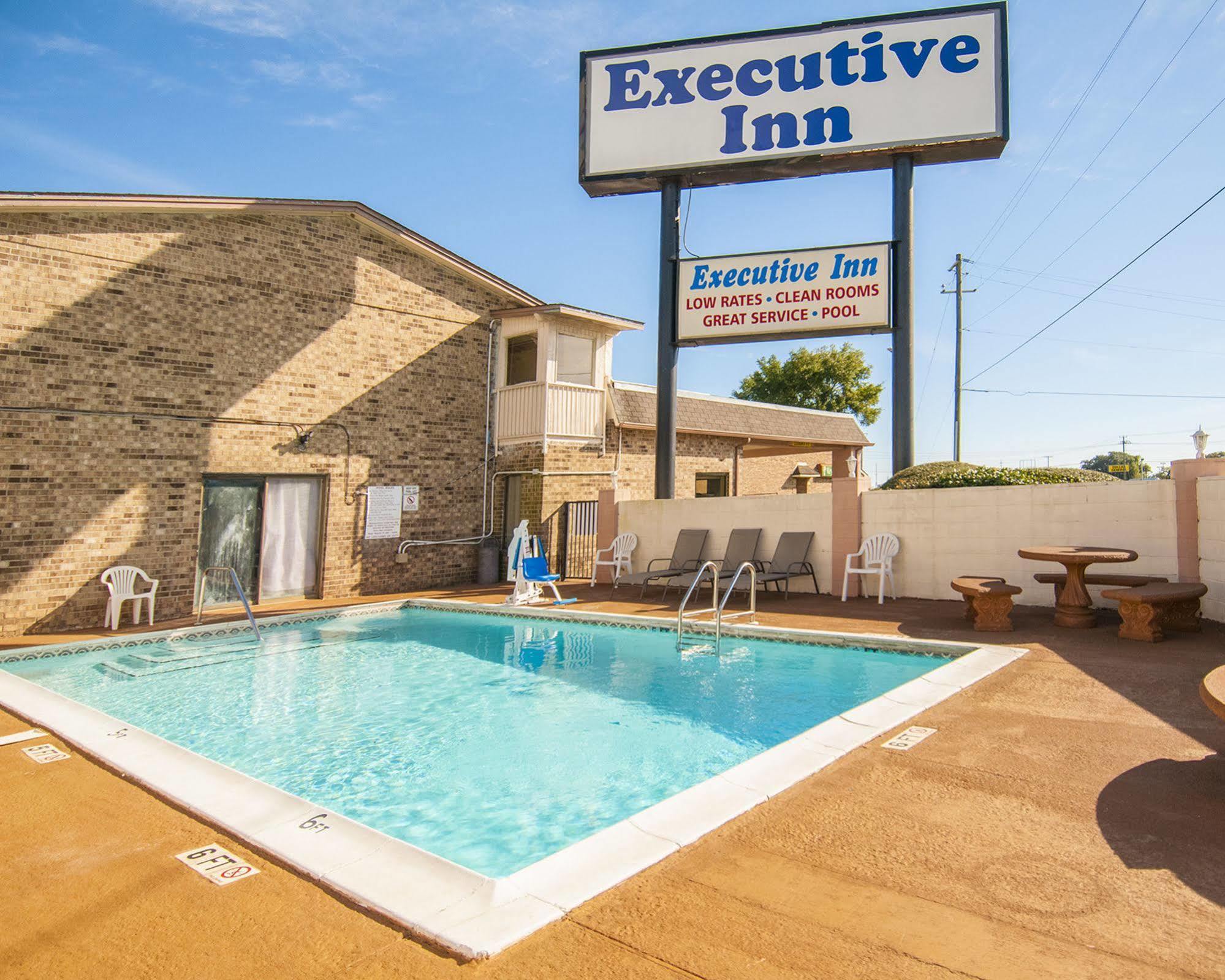 Executive Inn Ferry Pass Εξωτερικό φωτογραφία