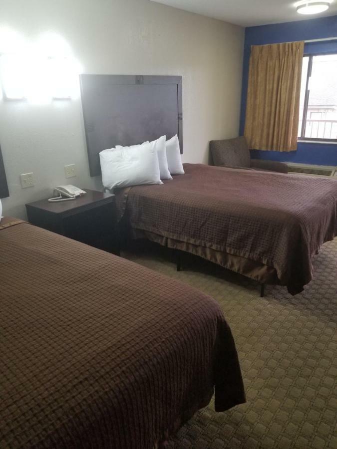 Executive Inn Ferry Pass Εξωτερικό φωτογραφία